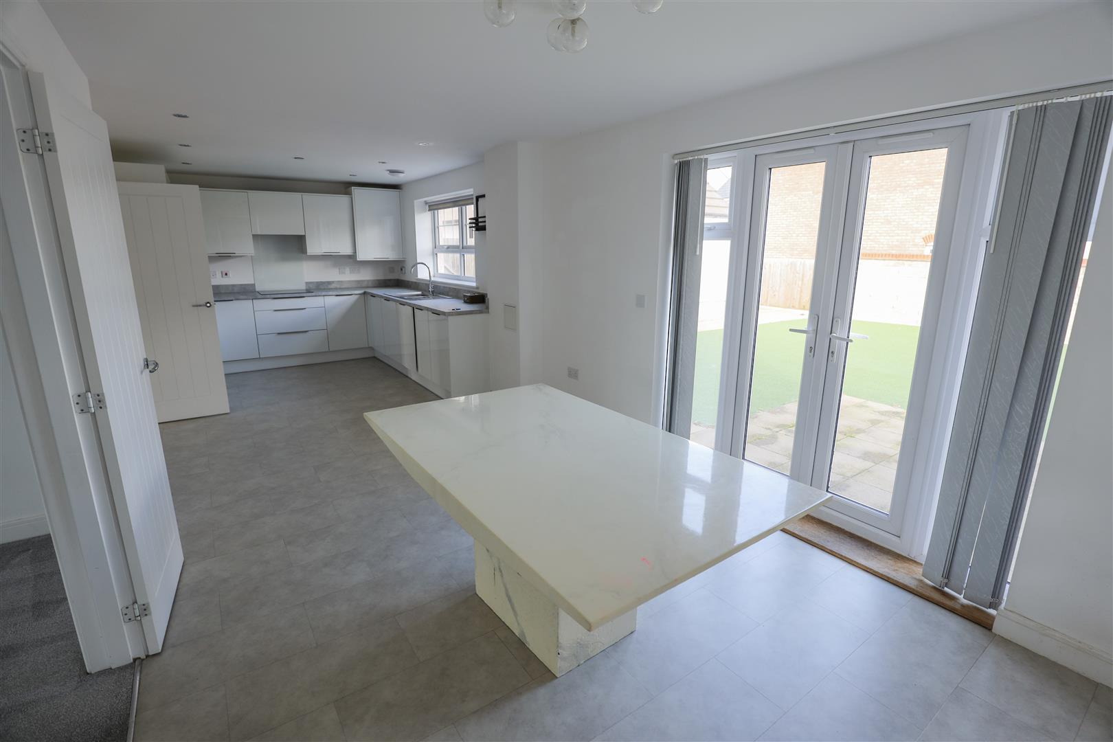 11 Fitzhamon Close, Cowbridge, Vale of Glamorgan, CF71 7GG